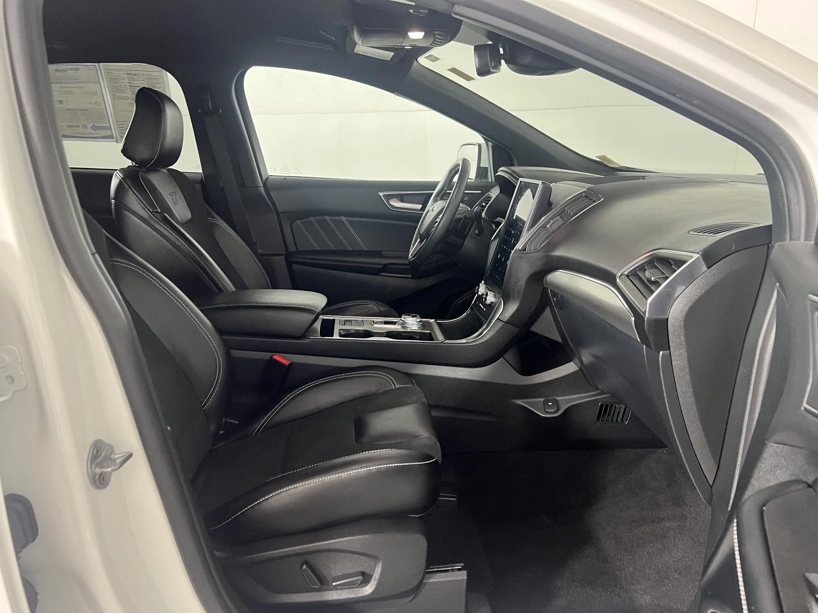Used 2023 Wh Ford ST image 15