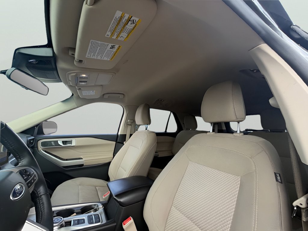 Used 2023 Gray Metallic Ford XLT image 11