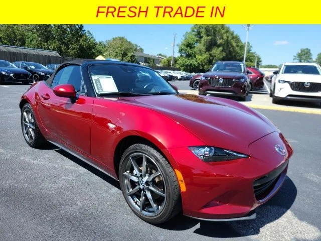 Used 2021 Red Mazda Grand Touring image 6