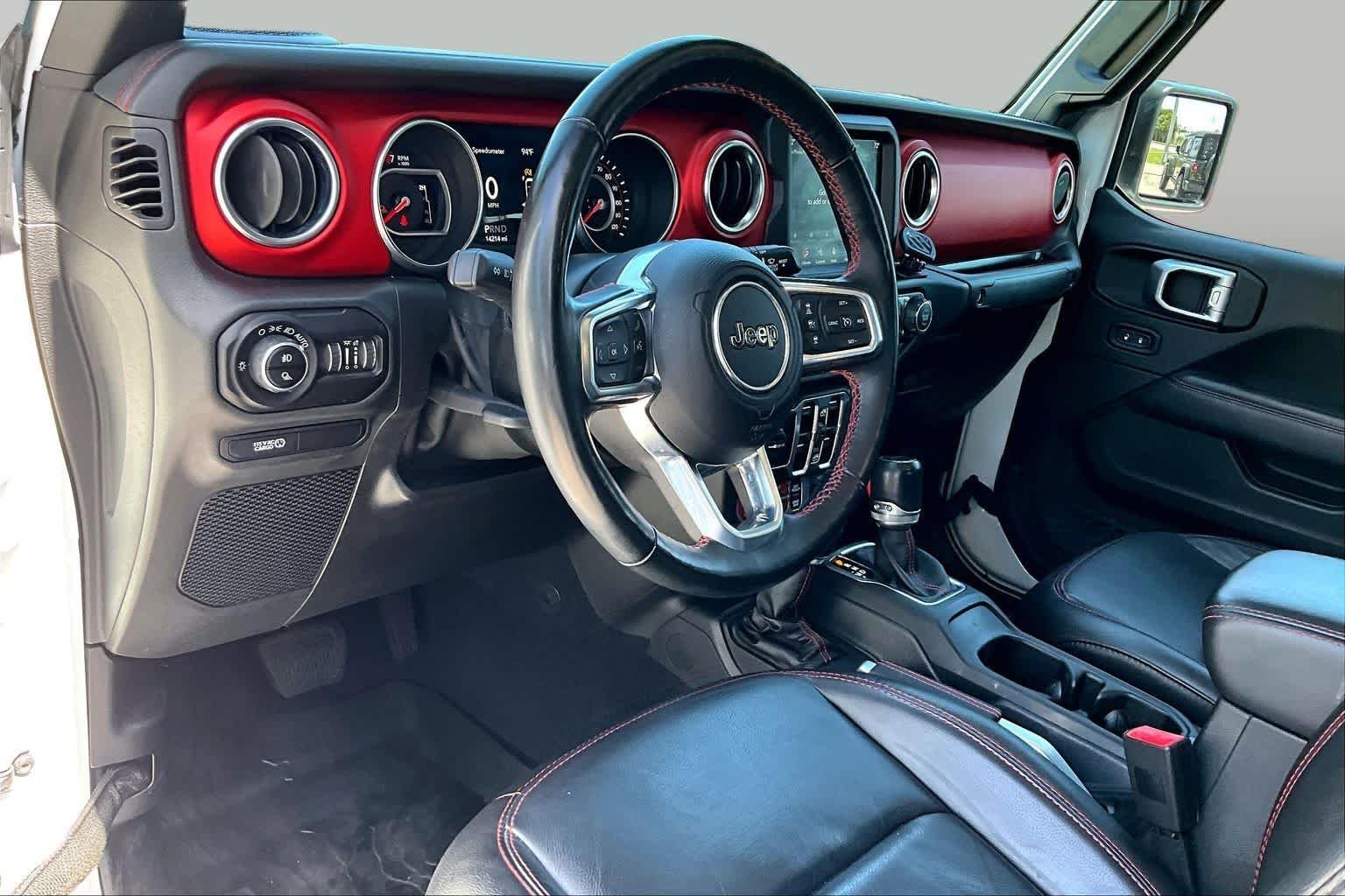 Used 2020 Bright White Clearcoat Jeep Rubicon image 17