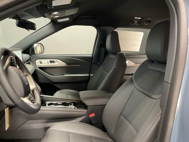 New 2027 Vapor Blue Metallic Ford Active image 16
