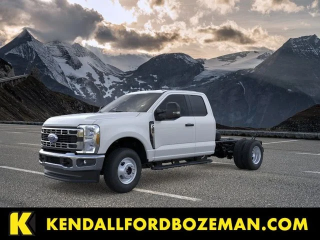 2025 Ford F-350 Super Duty Chassis Cab