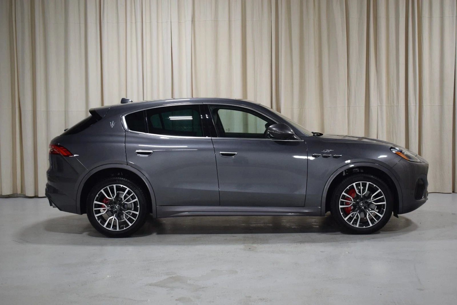 Certified Used 2024 Gray Maserati  image 16
