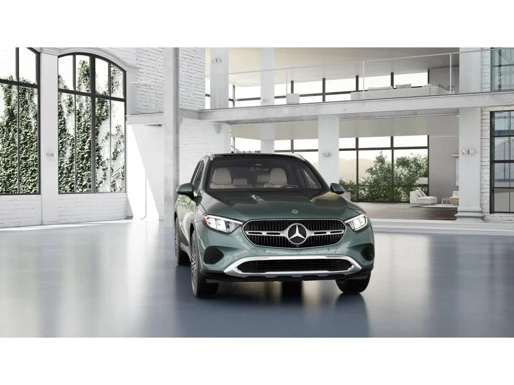 New 2027 Silver Mercedes-Benz GLC 300 image 8