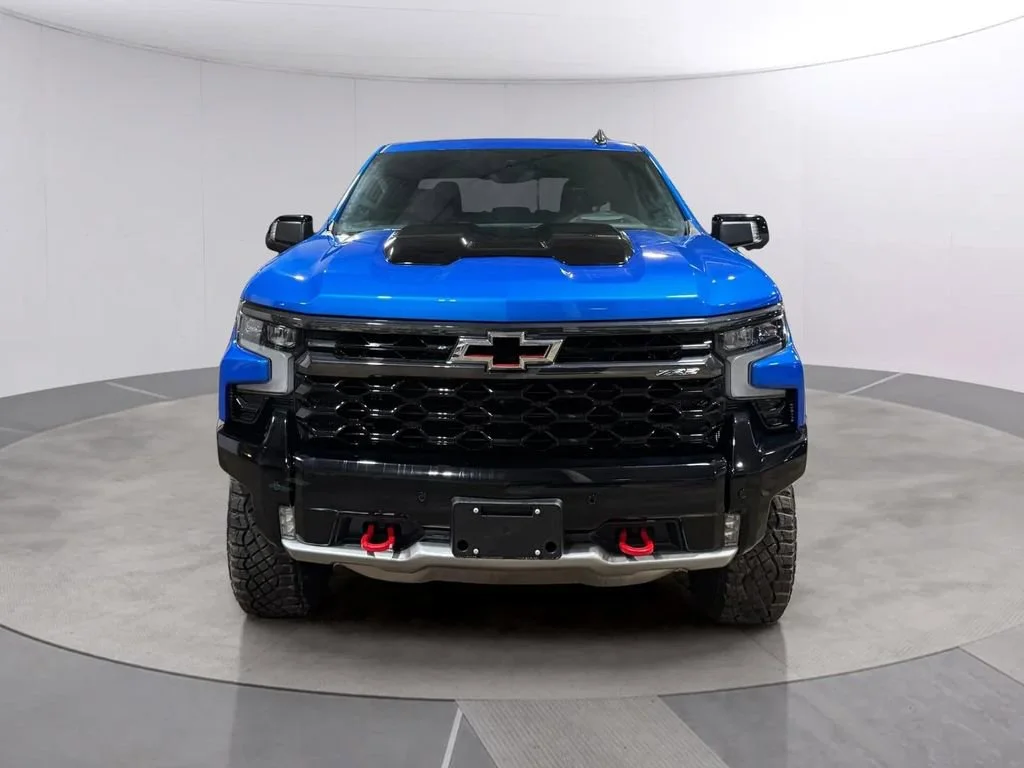 2025 Chevrolet Silverado 1500 ZR2 - Photo 8