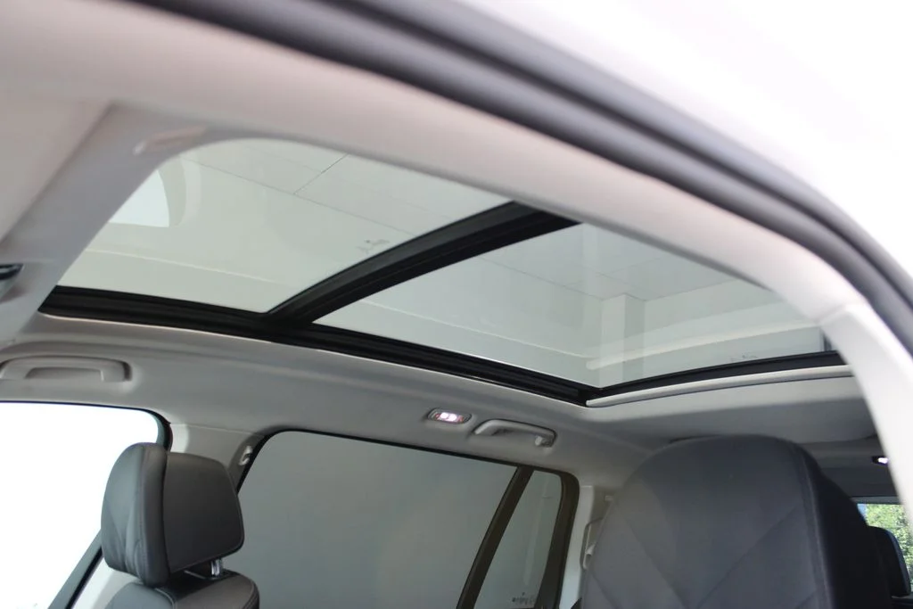Used 2023 White BMW xDrive40i image 27