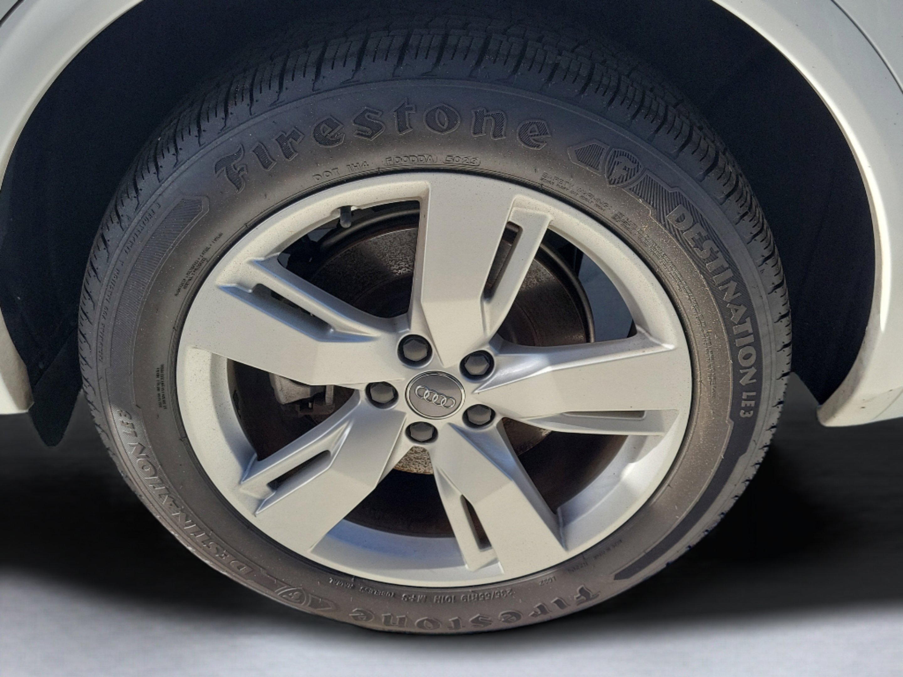 Used 2019  Audi Premium image 7