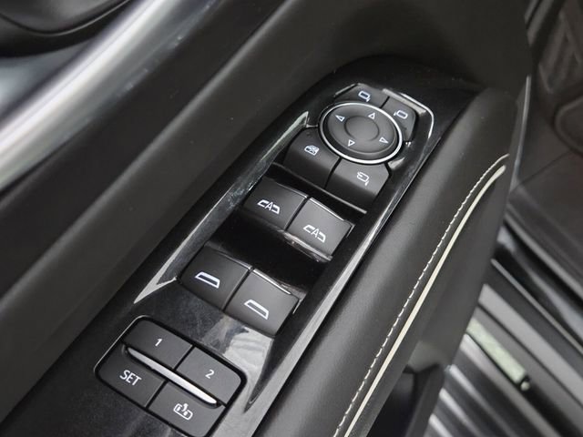 Used 2023 Black Raven Cadillac Sport Platinum image 21