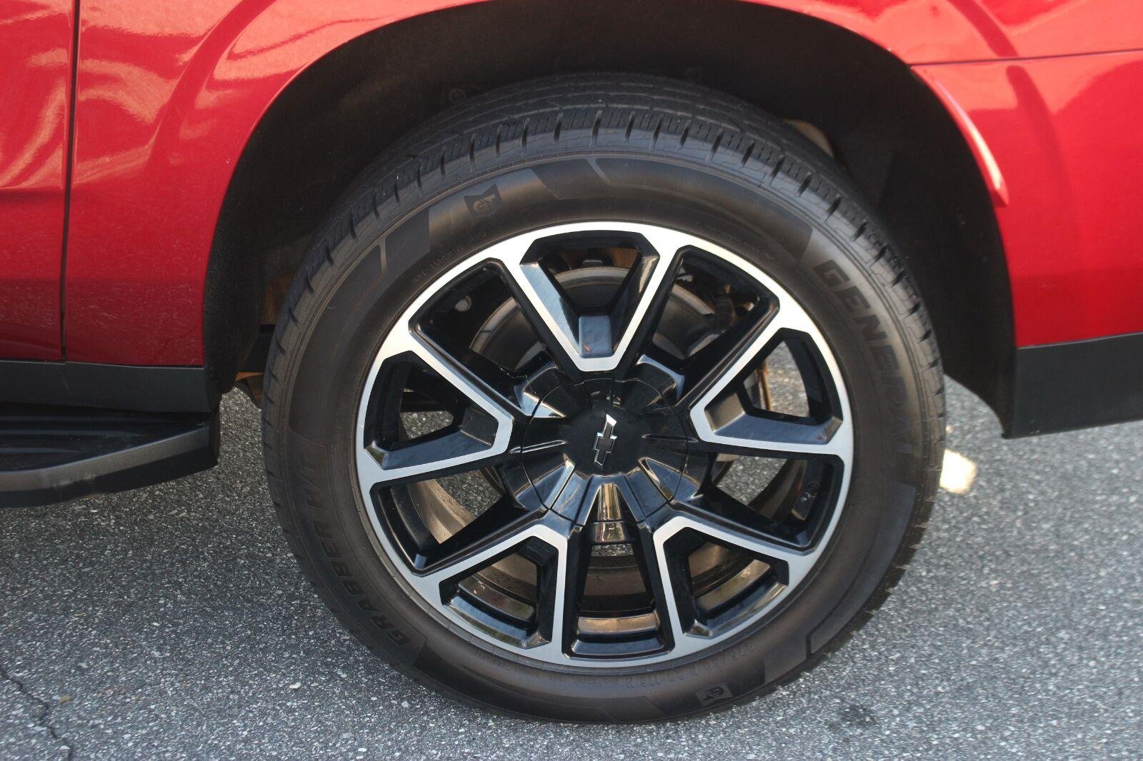 Used 2023 RADIANT RED TINTCOAT Chevrolet RST image 43