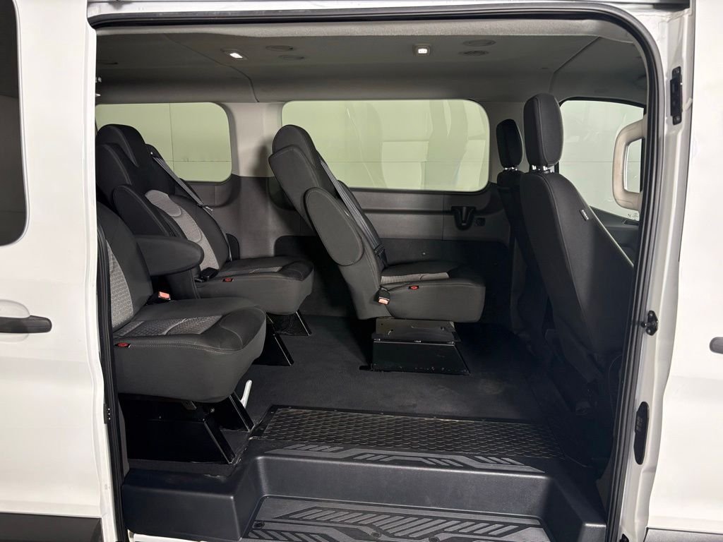 Used 2023 White Ford XLT image 29