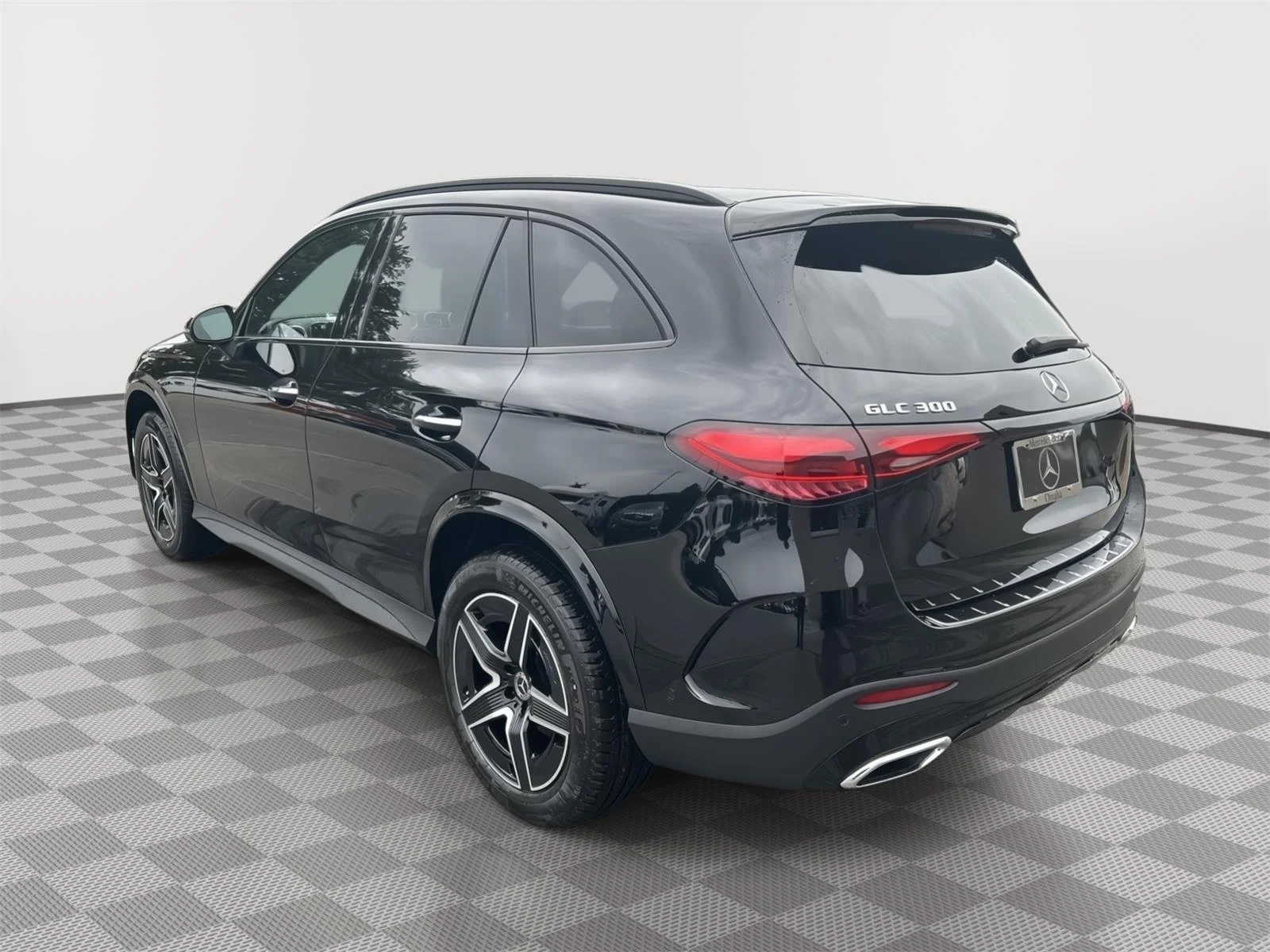 New 2026 Black Mercedes-Benz GLC 300 image 5