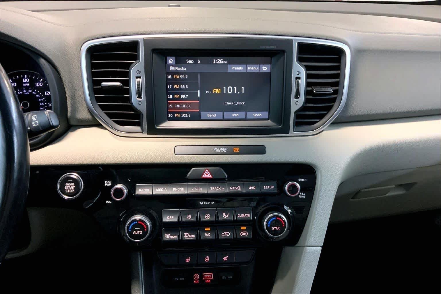 Pre-Owned 2019 Kia Sportage EX