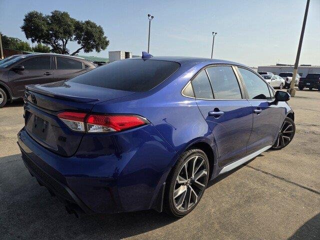 Used 2022 Blue Crush Metallic Toyota SE image 4
