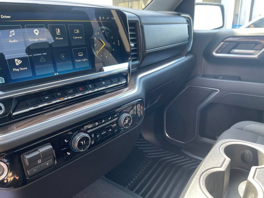 New 2026 Summit White Chevrolet LT (2FL) image 19