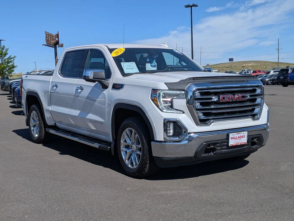Used 2021 WHITE FROST TRICOAT GMC SLT image 3