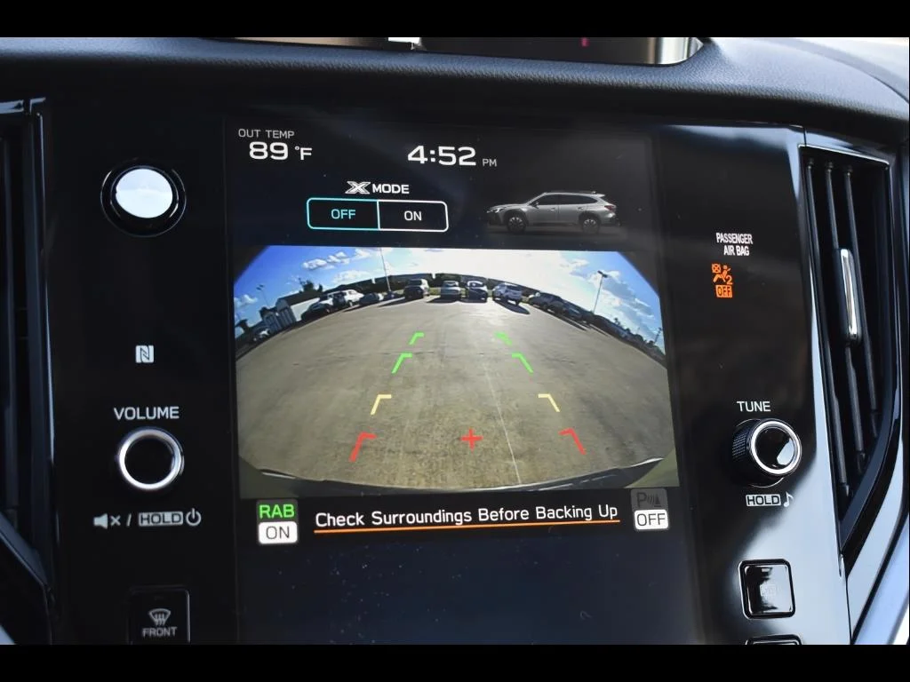Used 2025 GREEN Subaru Limited image 28