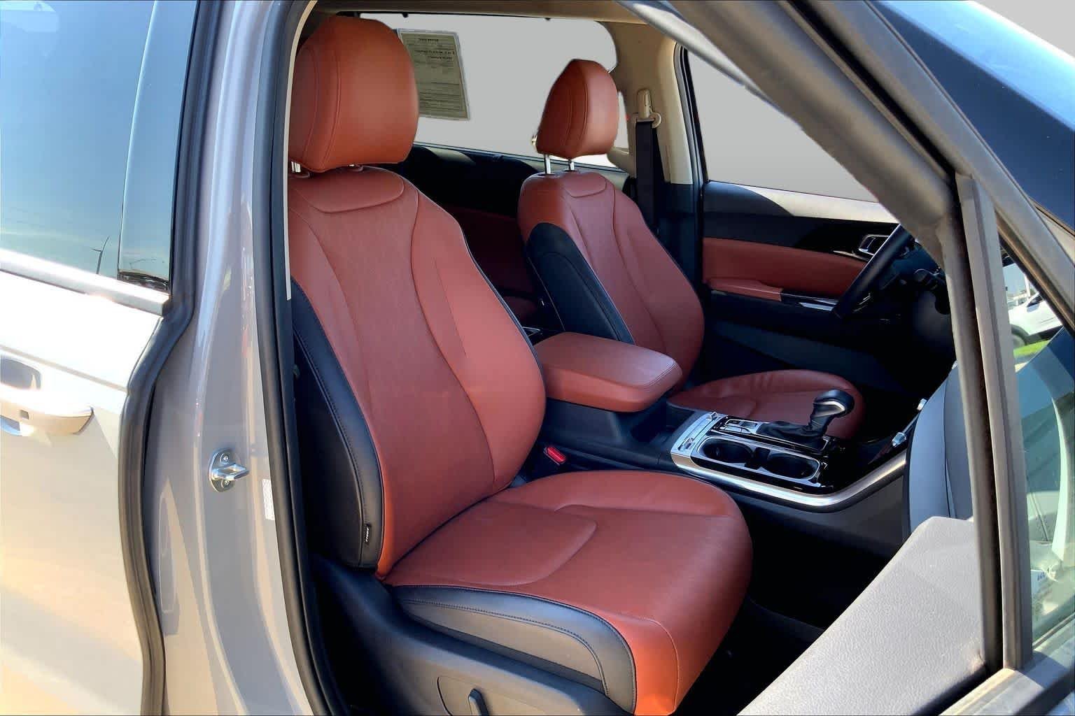 Used 2024 Ceramic Silver Kia SX image 9