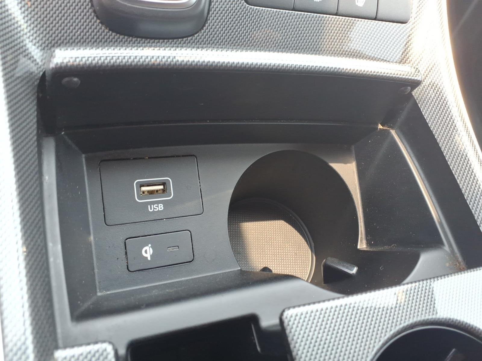 Used 2022 Quartz White Hyundai SEL image 30