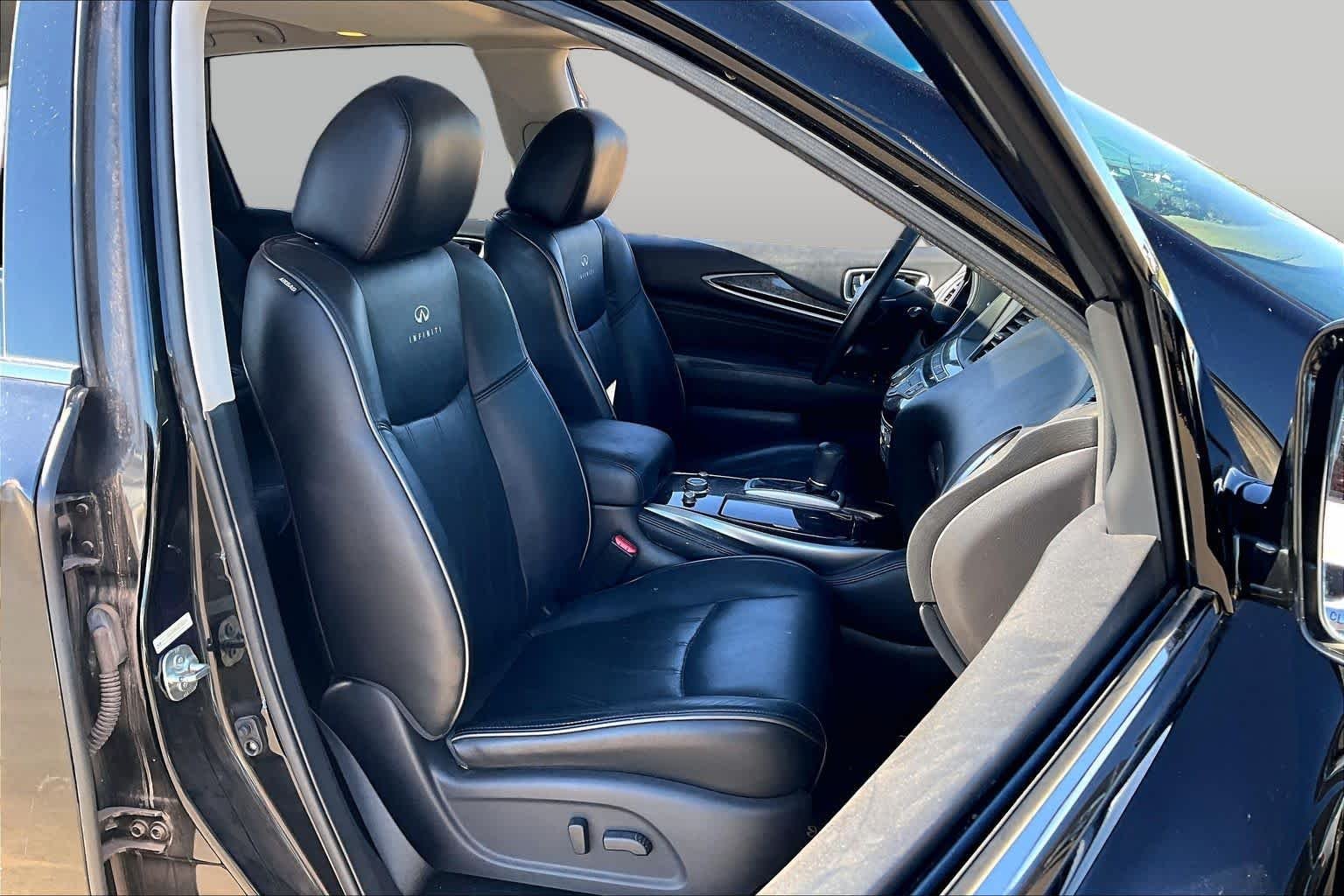 Used 2013 Black Obsidian INFINITI  image 8