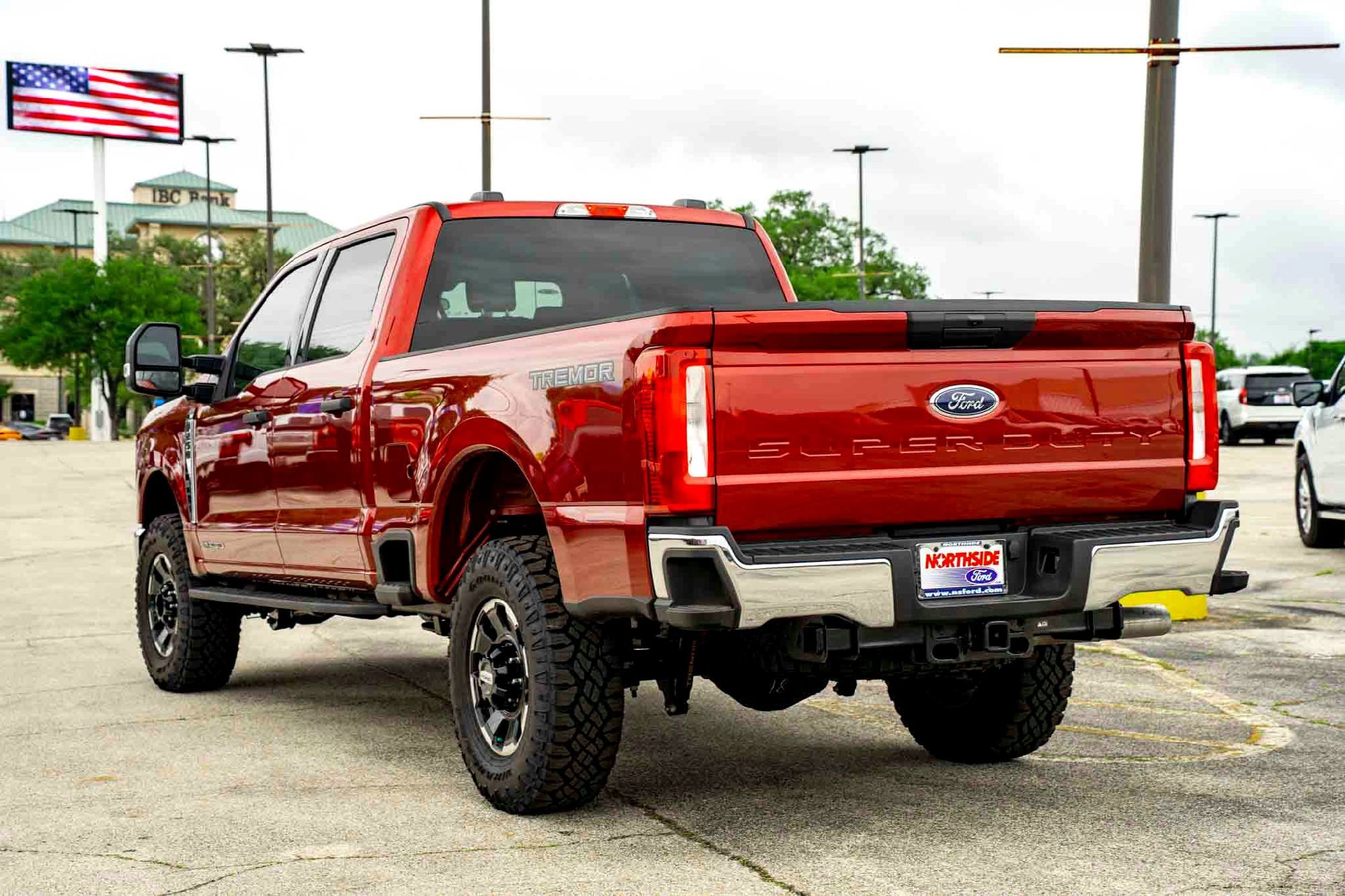 New 2026 Ruby Red Metallic Tinted Clearcoat Ford XLT image 5