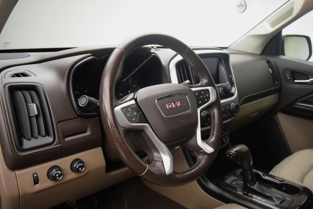 Used 2019 Smokey Quartz Metallic GMC SLE1 image 15