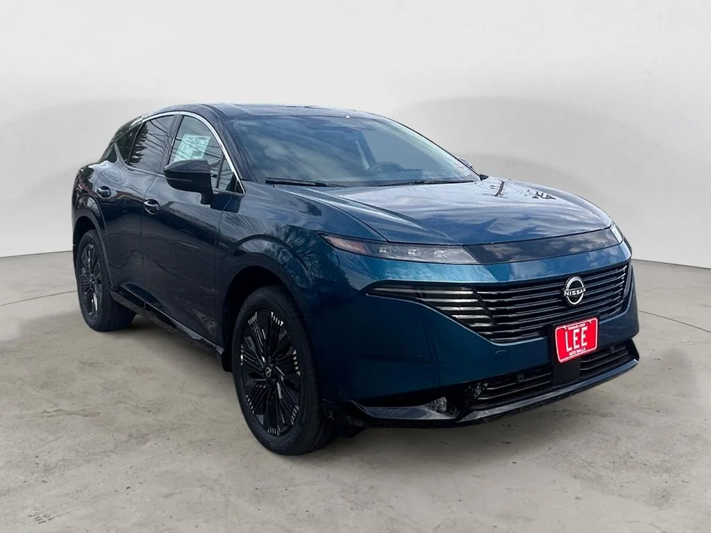 New 2026 Pearl Metallic Nissan Platinum image 7