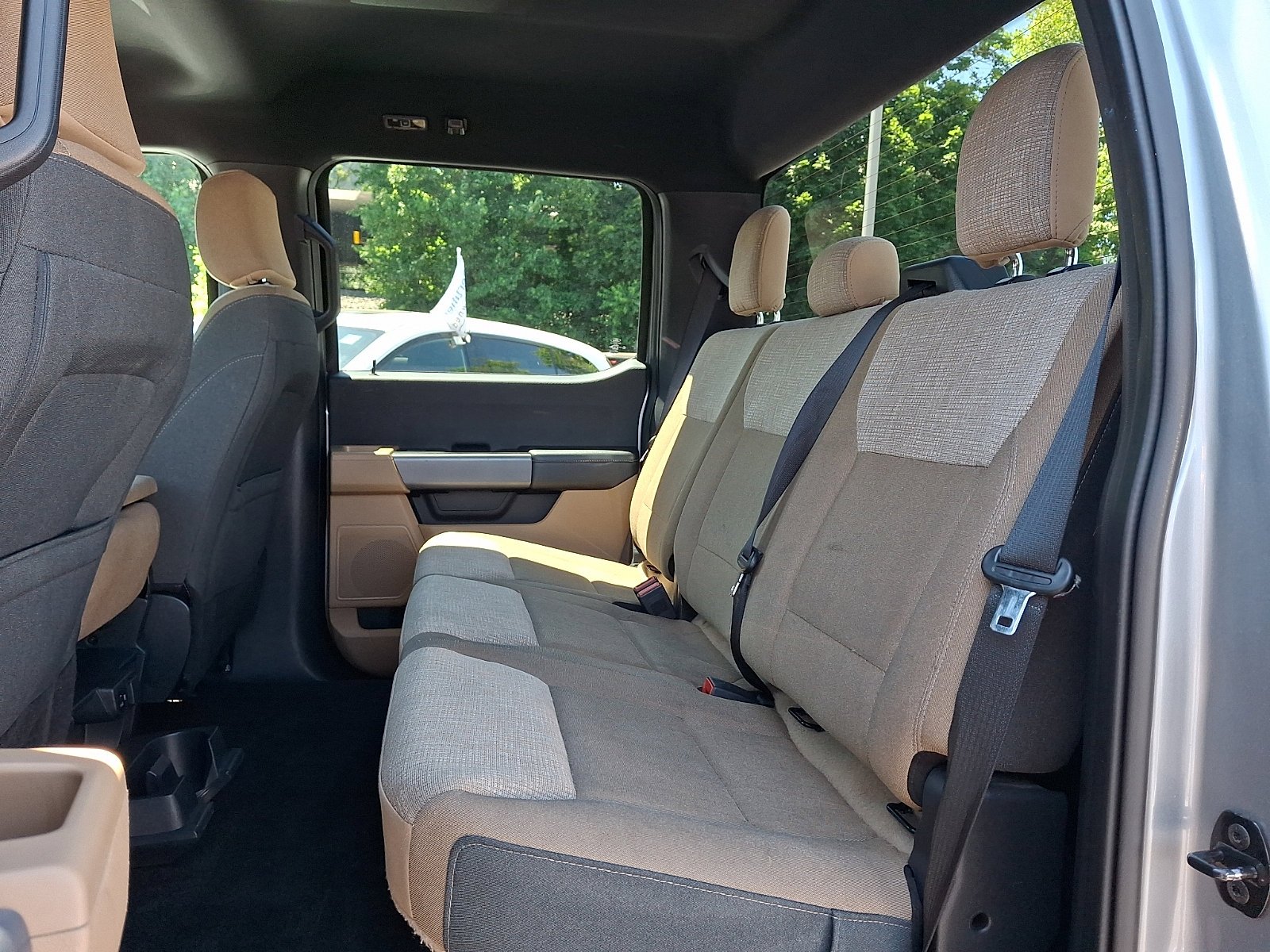 Used 2023 Iconic Silver Metallic Ford XLT image 9