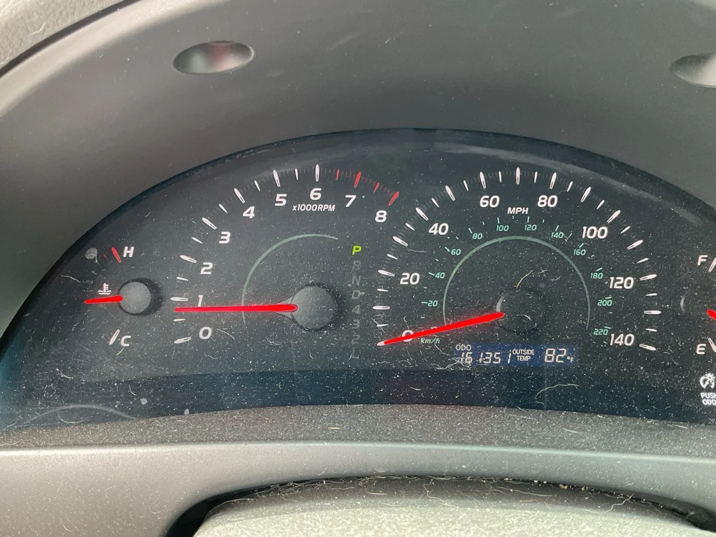 Used 2007 Titanium Metallic Toyota LE image 15