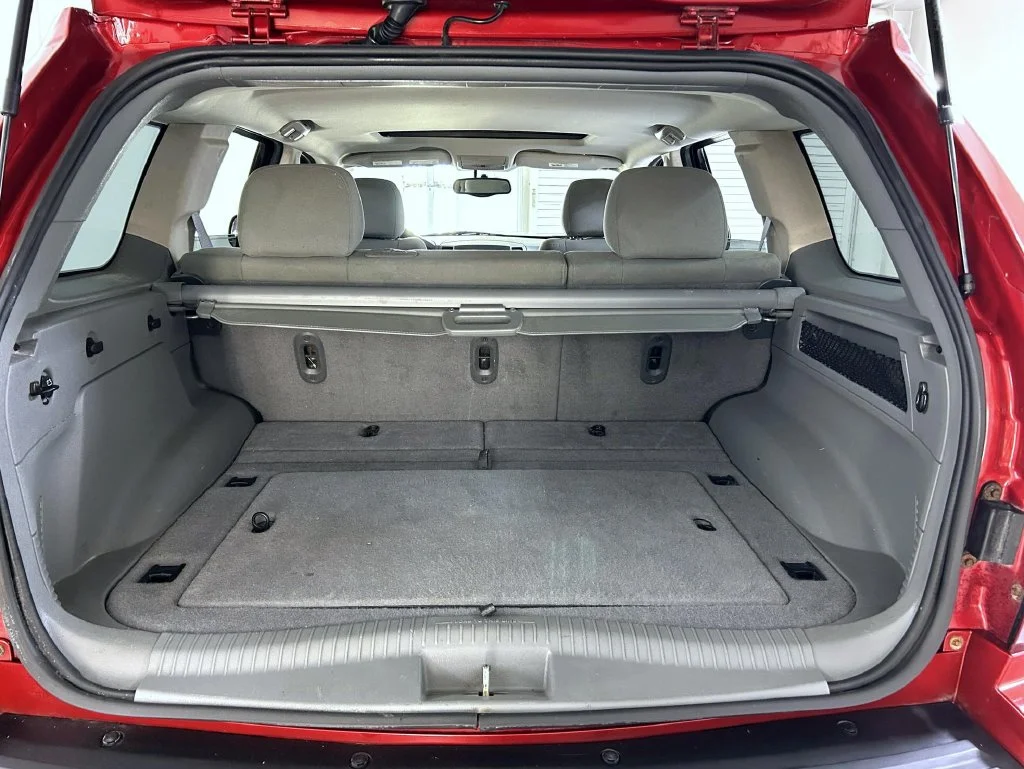 Certified Used 2006 Red Jeep Laredo image 22