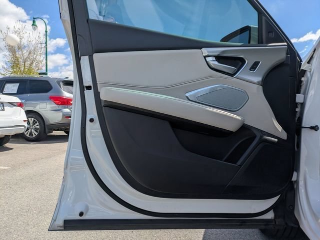 Used 2025 White Acura w/Technology Package image 12