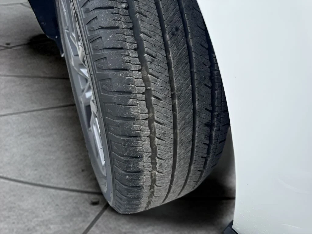 Used 2025 White Ford Platinum image 38