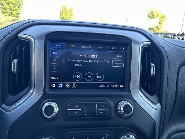Used 2019 Black GMC SLE image 17