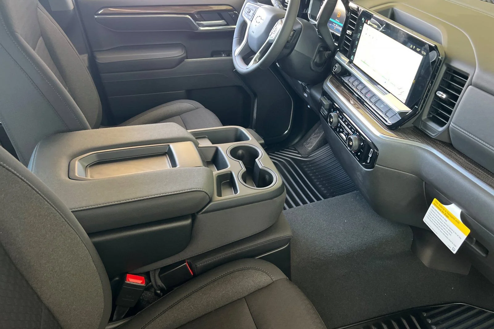 New 2026 Summit White Chevrolet LT (2FL) image 15