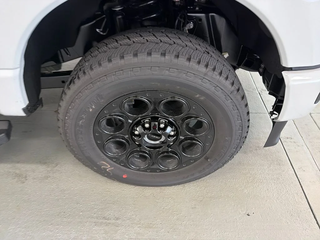 New 2026 Avalanche Ford F-350® Lariat® image 5