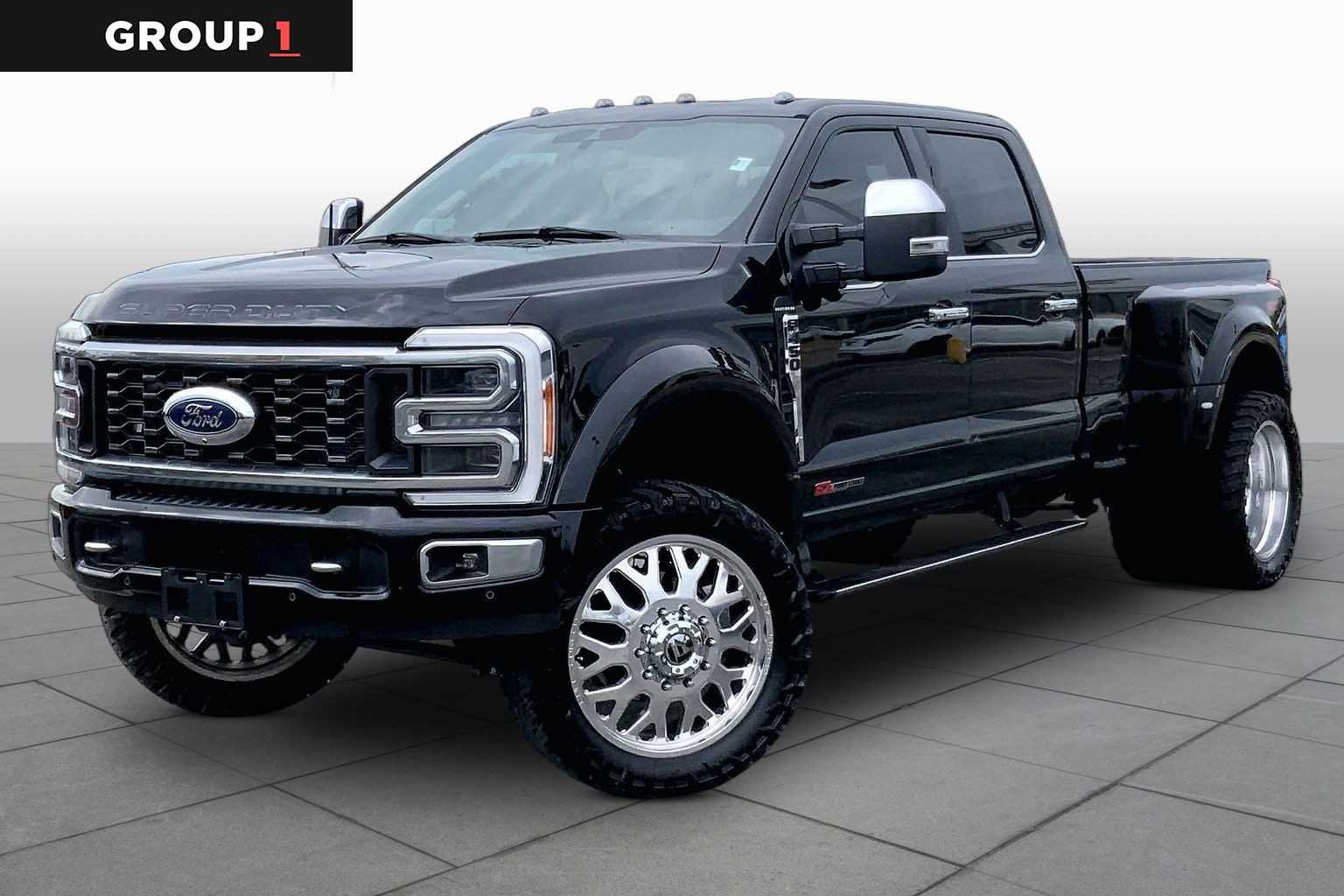 2023 Ford Super Duty F-450 Pickup Platinum