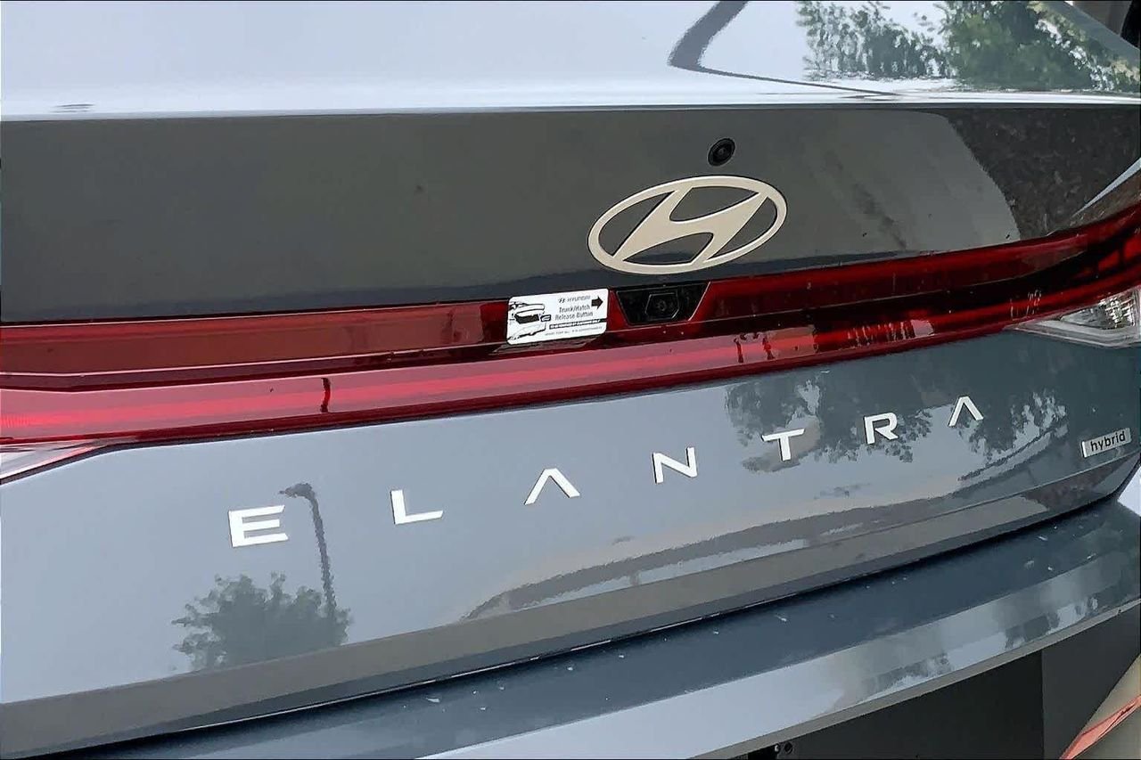 New 2026 Ecotronic Gray Hyundai Limited image 15