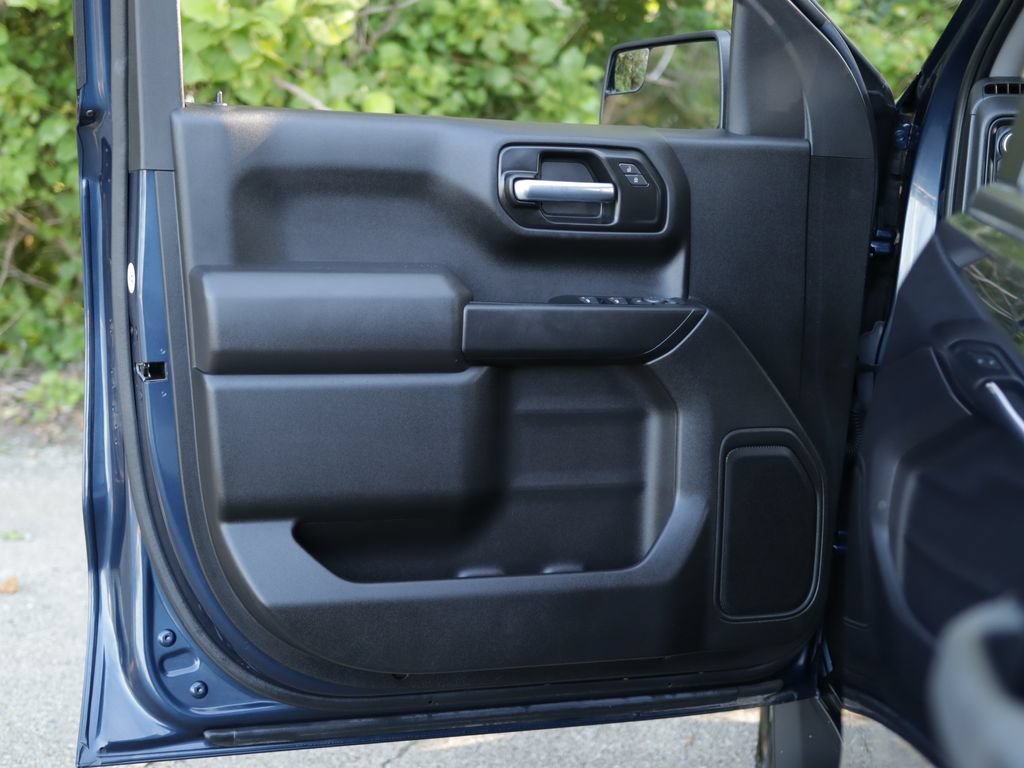 Used 2022 Northsky Blue Metallic Chevrolet Custom image 22