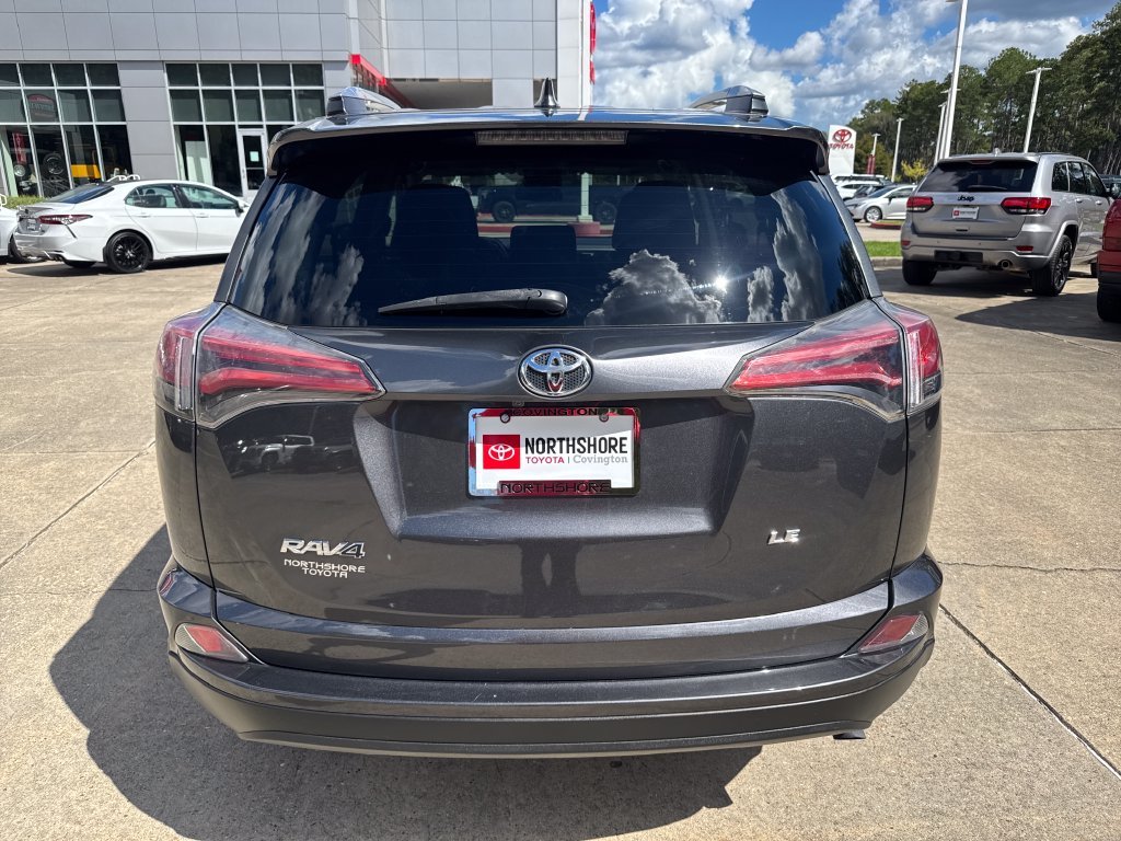 Used 2016 Gray Toyota LE image 5
