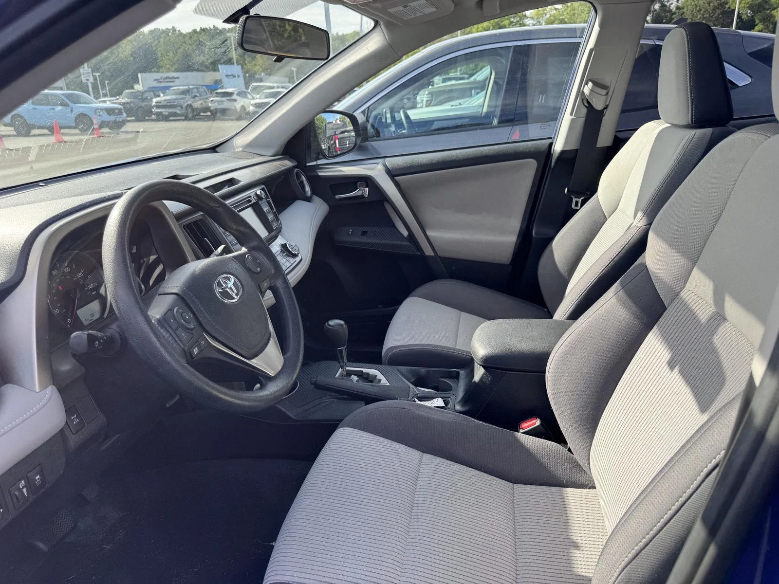 Used 2015 Blue Crush Metallic Toyota XLE image 5