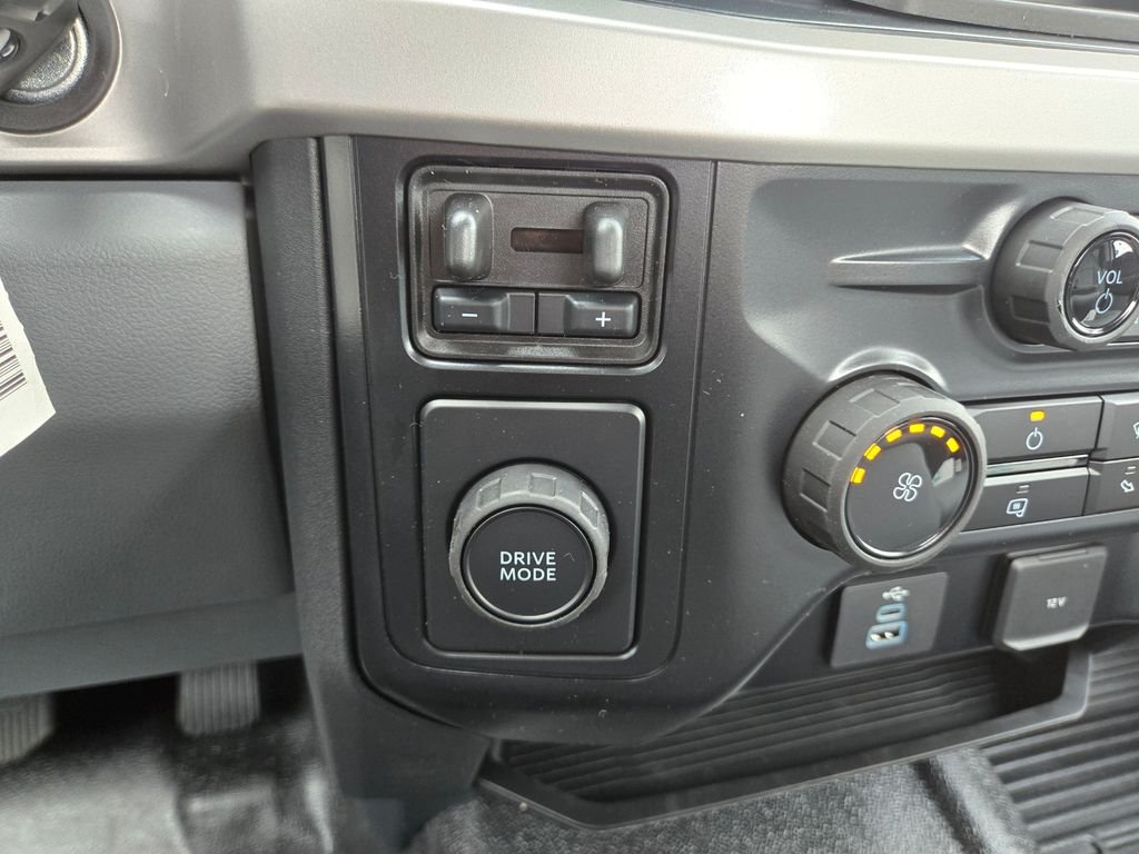 New 2024 Oxford White Ford Platform Body image 16