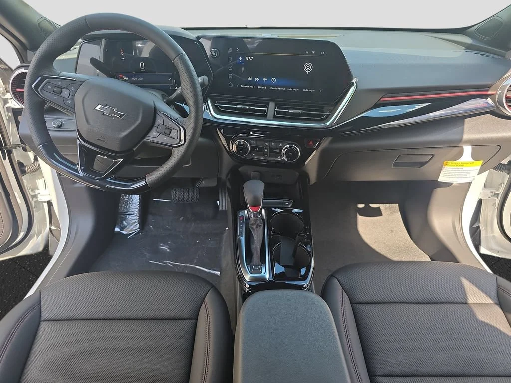 2026 Chevrolet Trax RS - Photo 9