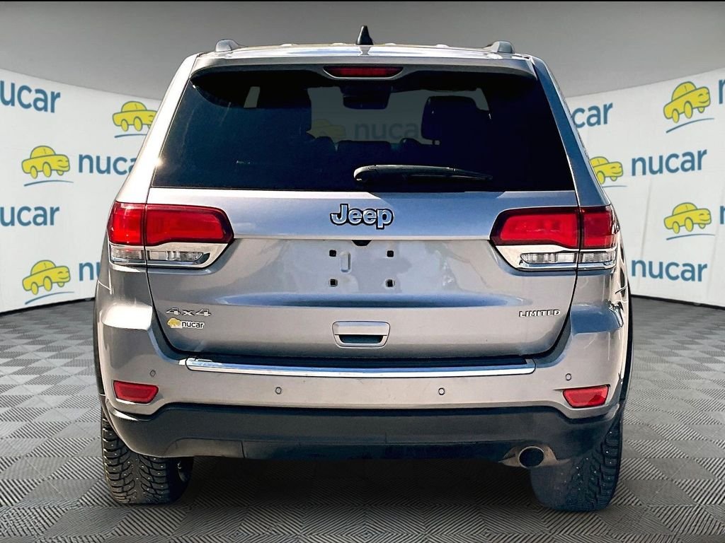 Used 2021 Billet Silver Metallic Clearcoat Jeep Limited image 5