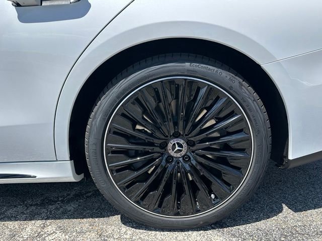 New 2026 MANUFAKTUR Moonlight White Metallic Mercedes-Benz E 450 image 10