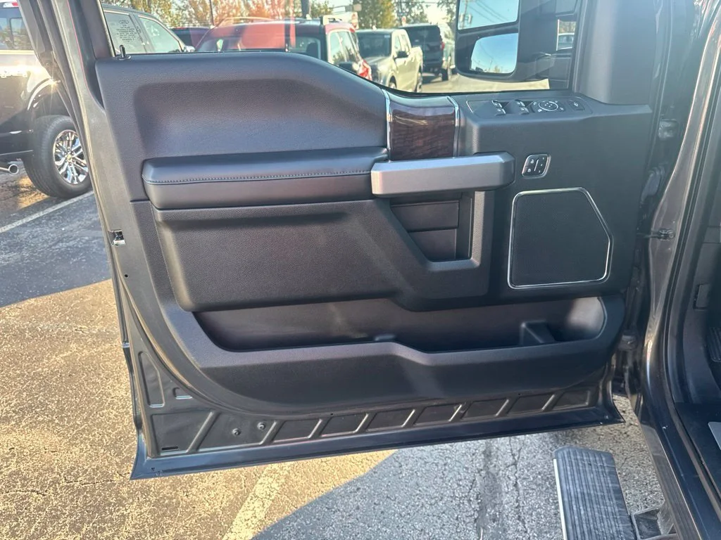 Used 2017 Gray Ford Platinum image 15