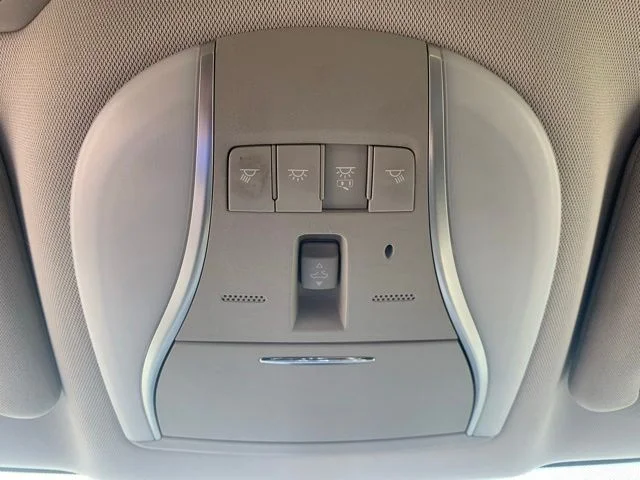 Used 2020 Silver INFINITI PURE image 33