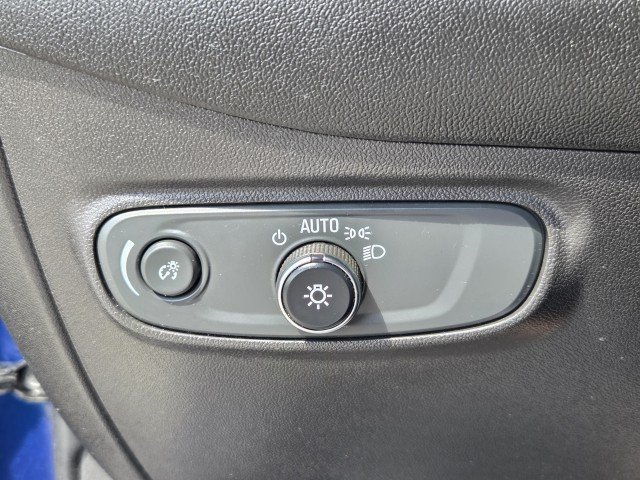 Used 2023 BLUE GLOW METALLIC Chevrolet LT image 13