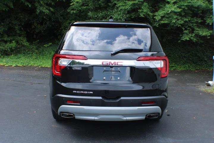 Certified Used 2022 Ebony Twilight Metallic GMC SLE image 16