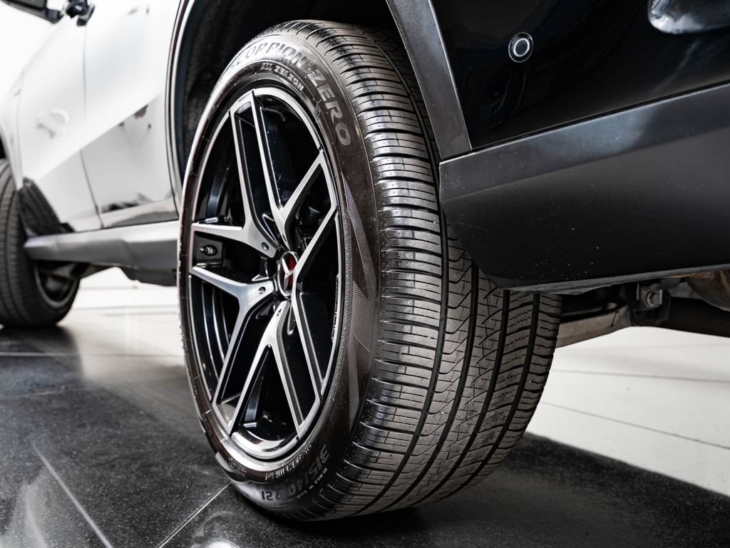 Used 2019 Black Mercedes-Benz GLE 43 AMG® image 48