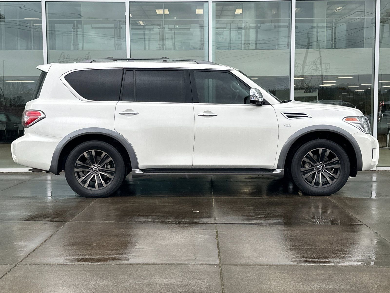 Used 2017 Pearl White Nissan Platinum image 2
