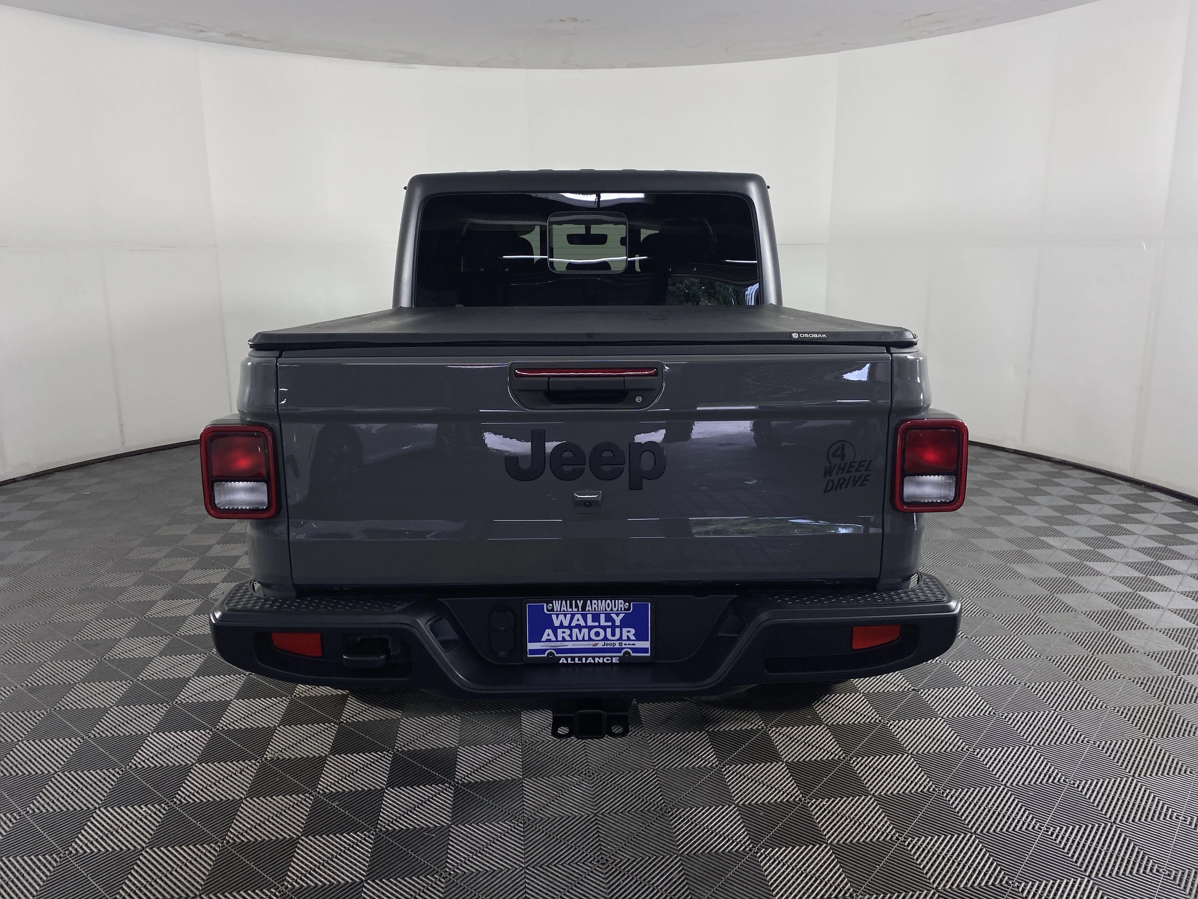 Used 2022 Sting-Gray Clearcoat Jeep  image 9